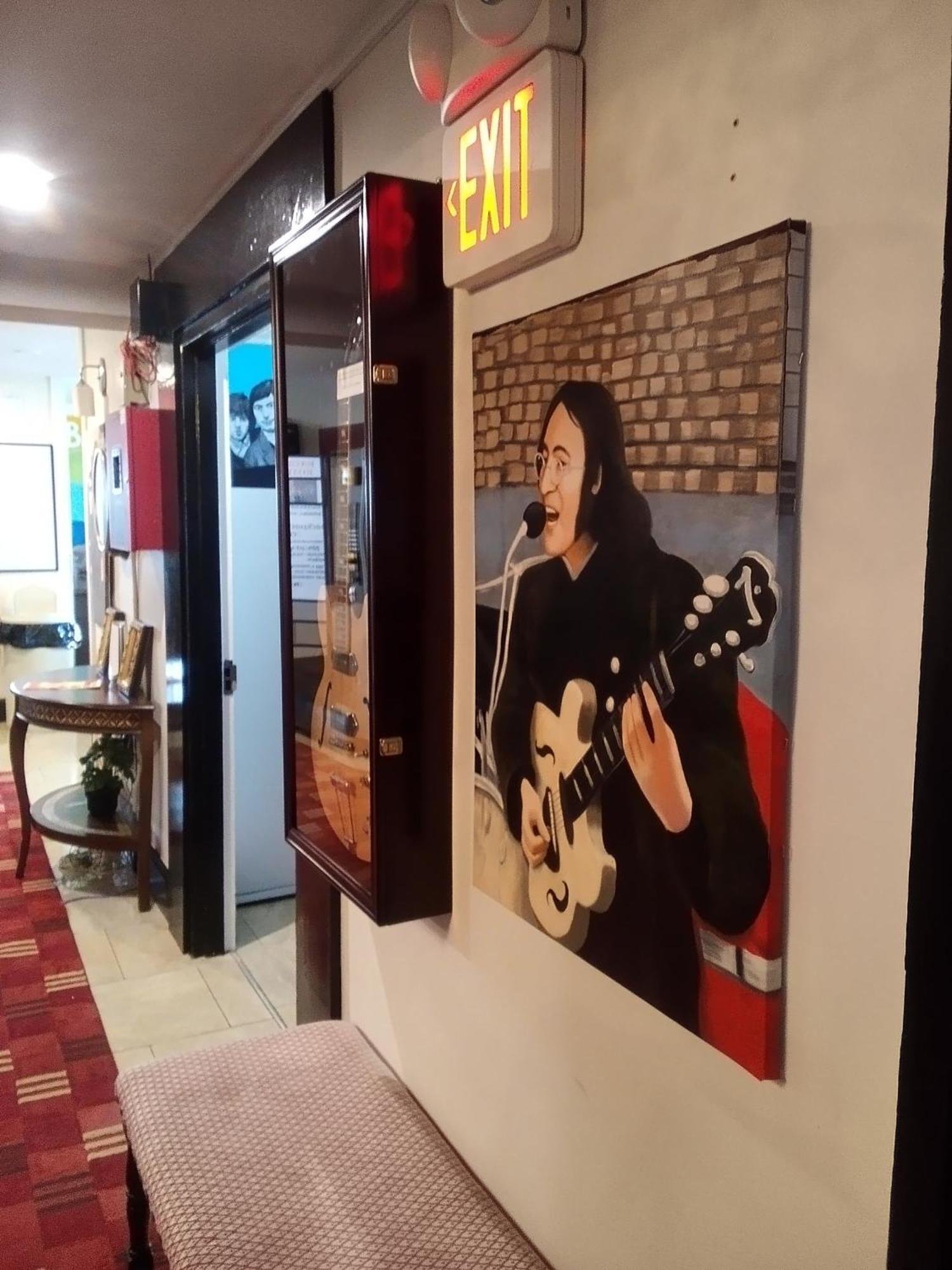Broadway And Main Hotel Everett Bagian luar foto
